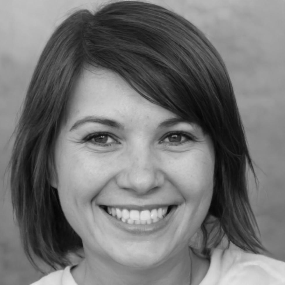 Элина Дамианос - ведущий специалист по консолидации